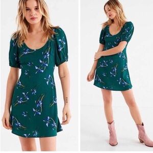 Urban Outfitters Epiphany Puff Sleeve Mini Dress | Green Floral | Size S